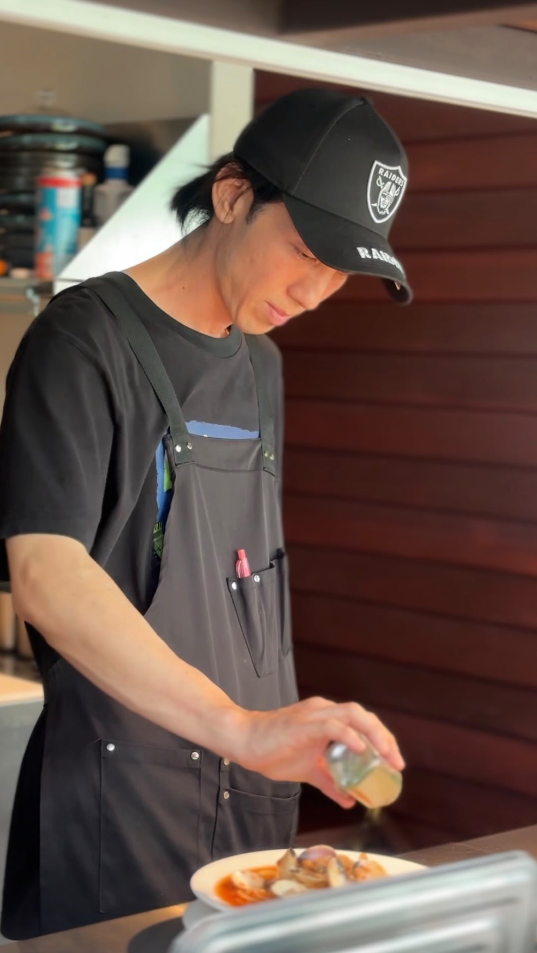 🍚🧀
今週平日限定‼️
「ちょいライスください〜！」で
ミニチーズライスをプレゼント！！

スープパスタ食べ終わりにドボンと入れて
チーズリゾットの完成♪( ´θ｀)ノ
お試しくださいね！！

後ほどストーリーでランチメニューのアンケート実施します
どんなのが良いか皆さんの声をお聞かせください👏🏻👏🏻

#トンロールンバ #トンロー #スープパスタ #🇹🇭