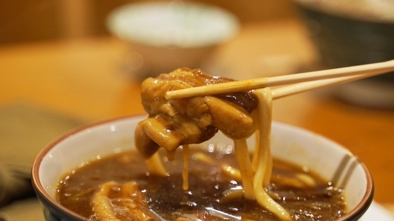 🍜✨ เมนูแนะนำวันนี้! “คาเระอุด้ง” อุด้งเส้นเหนียวนุ่มในน้ำซุปแกงกะหรี่ญี่ปุ่นเข้มข้น หอมเครื่องเทศ อร่อยเต็มคำ ต้องลองแล้ววันนี้ที่ร้านเรา!

#คาเระอุด้ง #อุด้งแกงกะหรี่ #อาหารญี่ปุ่น #JapaneseCurry #Udon #เมนูแนะนำ #อร่อยบอกต่อ #ร้านอาหารญี่ปุ่น #กินอะไรดี #สายกินห้ามพลาด