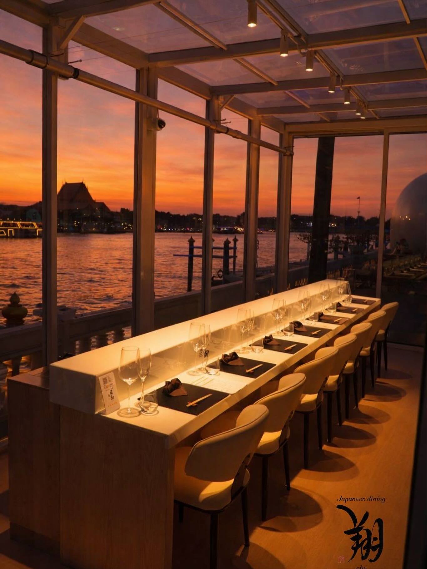 This view. This moment. Only for a limited time.

Join our Kappo-style pop-up dining event
by the Chao Phraya River.

An intimate evening of craftsmanship, seasonality,
and quiet luxury.

Location: YODPIMAN RIVERWAIK

夕暮れのチャオプライヤ川を望む特等席。
期間限定、割烹スタイルの特別なひととき。

川の流れとともに味わう、静かな贅沢。

【POP UP 割烹イベント】
📍チャオプライヤ川
YODPIMAN RIVERWAIK
📅 期間限定開催