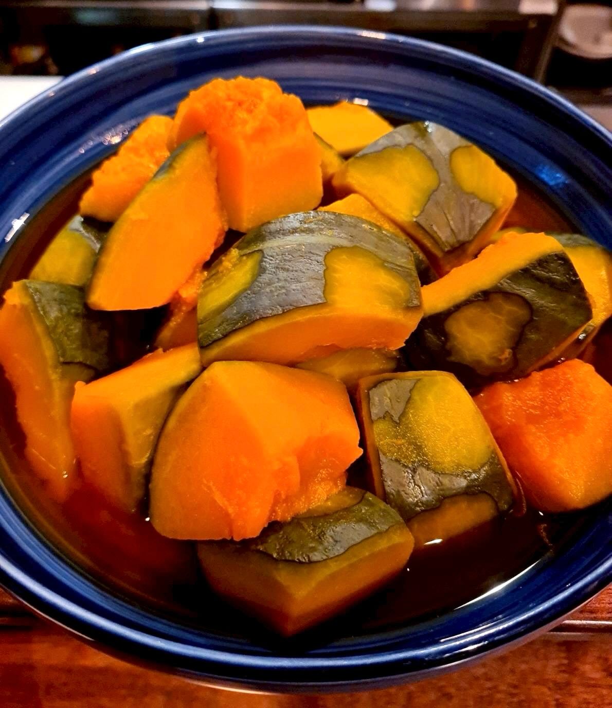 昨夜、WBC 日本代表完勝でした😄
黒兵衛の営業は惨敗でした…😭

本日も開店してます
皆様のご来店お待ちしております♪

おひとりさま大歓迎！
カウンター席大人気

おばんざい、鉄板焼きメニュー
二階テーブル席、三階個室完備
一階カウンター席でもオーダー可能です

黒兵衛では
各種ご宴会のご予約承ります♪
コース1,000バーツ〜
飲み放題 300バーツor 400バーツ

二階テーブル席
三階9名様までの小宴会用個室ございます。

よろしくお願いします♪

3月もHappy hour 開催中です
17:00〜19:30

キリンビール大瓶　120B
ウィスキーハイボール　80B

Happy hour in  March❗️
17:00〜19:30
Kirin Beer Big Bottle 120B
Whisky Hi-ball 80B

#バンコク創作料理居酒屋 #バンコク日本料理店 #バンコク小料理屋 #バンコクおばんざい #バンコク1人飲み