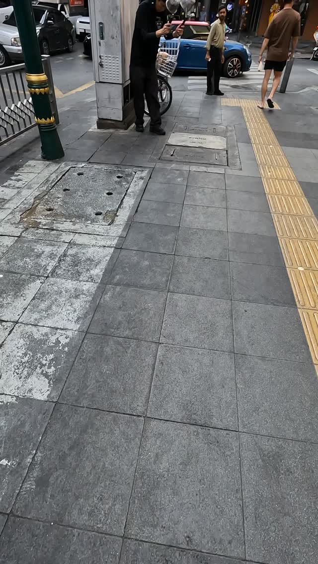 Practice Ramen on the street!?55555

・
・
・
・

-The MENU-
🍜Rich Seafood Tsukemen🍜

Thick noodles served with a rich, flavorful seafood dipping broth.
The deep umami from carefully simmered fish and seafood creates a bold and satisfying taste.
Dip the noodles into the concentrated broth and enjoy the perfect balance of richness and aroma.

Real Ramen. Real Flavor.
Sukhumvit 11/1
Open 11:00–03:00
📞 095 587 9759