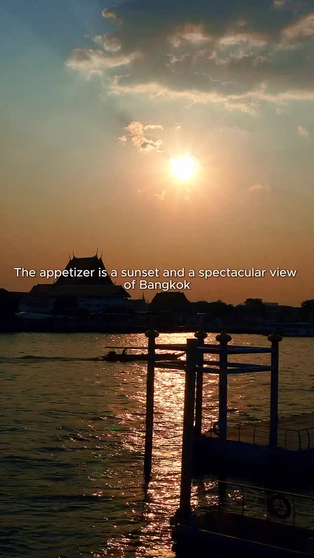 A night by the river in Bangkok.
Authentic Japanese cuisine with a breathtaking view of Wat Arun.

Experience a special evening at Japanese Dining SHO.

📍Yodpiman River Walk
Reserve your table now.

#bangkokrestaurant
#bangkokfoodie
#bangkokdining
#yodpimanriverwalk
#wat_arun