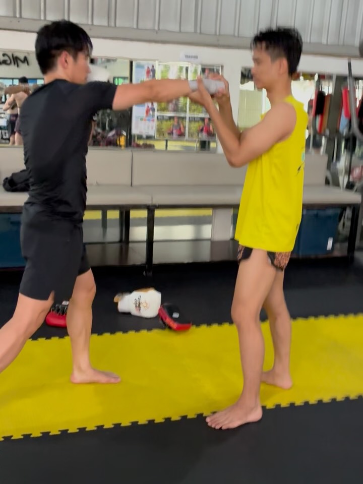 男前‼️
handsome guy‼️
@kt_keita_tanaka  thank you!!

#バンコク在住 #バンコク駐在妻 #มวยไทย #มวยไทยลดน้ำหนัก