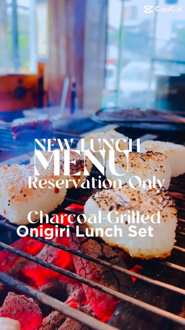 เริ่มวันที่ 1 เมษายน

“Yaki Onigiri Lunch”

เซ็ตอาหารกลางวันสไตล์ญี่ปุ่น
ที่มีข้าวปั้นย่างหอมๆ 3 แบบเป็นหลัก
เสิร์ฟพร้อมชาวันมูชิเย็น ซาชิมิ และเครื่องเคียงต่างๆ

พร้อมให้คุณเลือกเมนูหลัก
ที่ย่างด้วยเตาถ่านตามความชอบ

⸻

มีให้เลือก 2 แบบ
Standard / Premium

【Standard】780THB〜
เมนไทโกะ
มิโสะเนื้อ + ไข่แดงดองโชยุ + ชีส
ข้าวปั้นย่างสำหรับโอฉะสึเกะ

【Premium】1400THB〜
อูนิ + คาเวียร์
ไข่แดงดองโชยุ + ทรัฟเฟิล
ปลาไหล

⸻

【จองล่วงหน้าอย่างน้อย 1 วัน】
กรุณาเลือก Standard หรือ Premium ตอนทำการจอง
※ เมนูหลักสามารถเลือกได้ในวันจริง

Starting April 1

“Yaki Onigiri Lunch”

A Japanese-style lunch set centered around
three types of freshly grilled onigiri,
served with chilled chawanmushi, sashimi,
and a selection of seasonal side dishes.

You can also choose your preferred main dish,
grilled over charcoal to your liking.

⸻

Available in 2 options
Standard / Premium

【Standard】from 780 THB
Mentaiko
Meat miso + marinated egg yolk + cheese
Grilled onigiri for ochazuke

【Premium】from 1400 THB
Uni + caviar
Marinated egg yolk + truffle
Eel

⸻

Reservation required (1 day in advance)
Please select Standard or Premium when booking
Main dish can be chosen on the day

4月1日スタート

「焼きおにぎりランチ」

香ばしく焼き上げた3種の焼きおにぎりを中心に、
冷製茶碗蒸しやお刺身、小鉢などを合わせた
和のランチセットをご用意いたしました。

さらに、炭火で焼き上げるメインのおかずも
お好みでお選びいただけます。

⸻

スタンダード / プレミアムの2種

【スタンダード】780THB〜
明太子
肉味噌＋卵黄醤油漬け＋チーズ
お茶漬け用 焼きおにぎり

【プレミアム】1400THB〜
雲丹＋キャビア
卵黄醤油漬け＋トリュフ
鰻

⸻

【前日までの予約限定】
ご予約の際に「スタンダード」または「プレミアム」をお選びください。
※メインのおかずは当日お選びいただけます。
#bangkokfoodies #bangkokseafood #bangkokrestaurant #bangkokgourmet #robatayaki