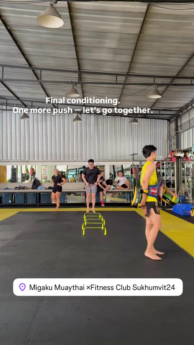 Final conditioning.
Final conditioning. Let’s finish strong.

ช่วงท้ายของการฝึก
อีกนิดเดียว สู้ไปด้วยกันครับ

#muaythai #มวยไทย #ฟิตเนส #ออกกำลังกาย #thaiboxing