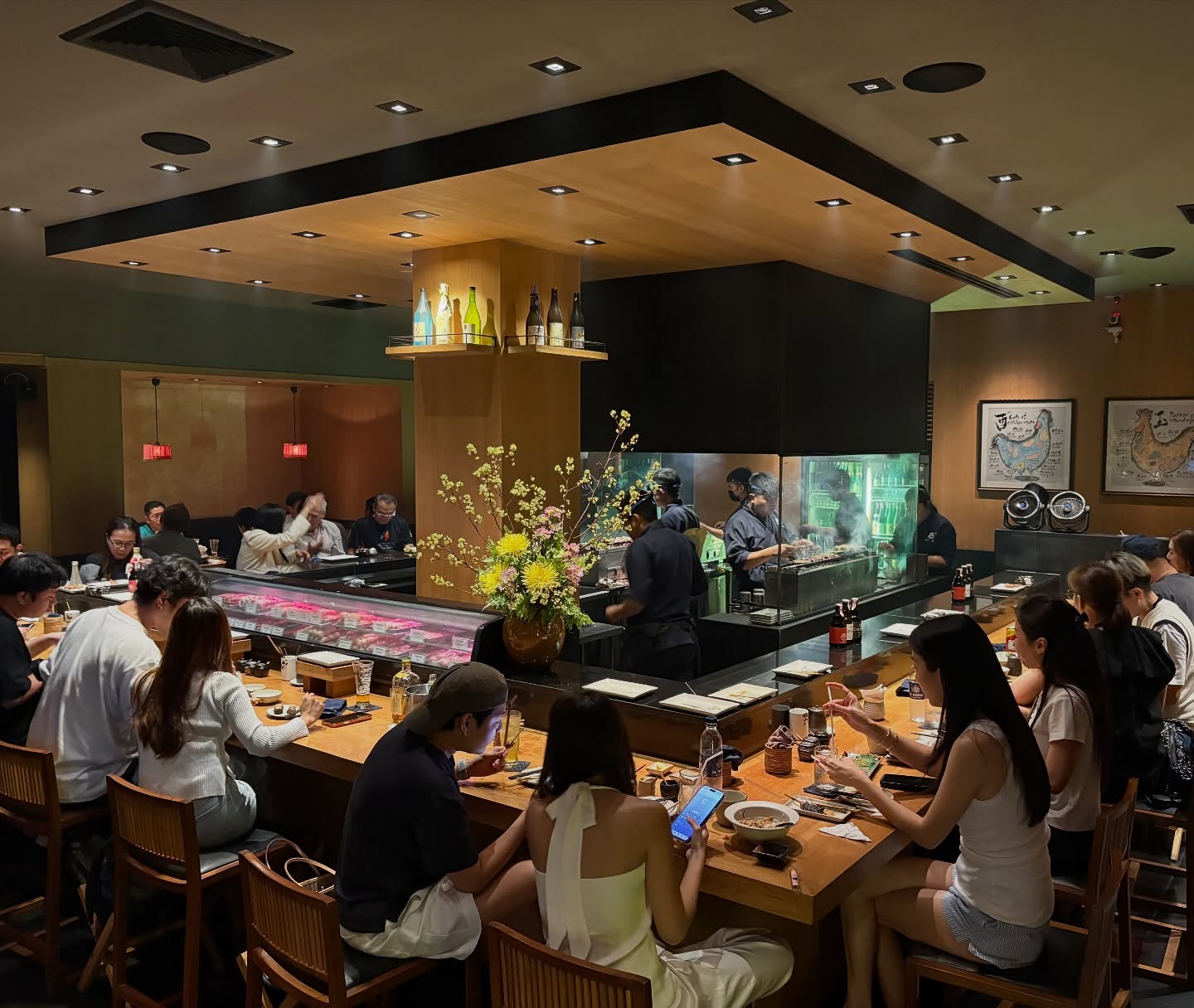 เขาสเดอนเมษายนแลว
 มาคลายรอนดวยการกนยากโทร
กบเบยรสดเยนๆกนเถอะคะ
🍺
It’s April starting today. 
Let’s beat the heat of April by eating Yakitoris!