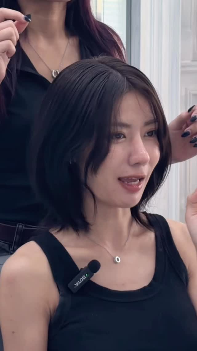 สำหรับลูกค้าที่มีปัญหาหน้าม้าแตกไม่เป็นทรง เพียงทำคอร์สนี้จะหมดปัญหาเหล่านี้ทันทีเลยค่ะ😊
📍 New Menu
Reset Bang Course

Regular price (30min.)
ราคา 1,500 บาท

With Esthetic Course
ทำร่วมกับเมนูอื่น
ราคา 1,200 บาท

แพ็กเกจ 2 ครั้ง
ราคา 1,800 บาท
(สามารถใช้บริการได้ 2 ครั้ง ภายใน 1 เดือน และตัดหน้าม้าฟรี)

ปรึกษาผ่าน LINE
สามารถปรึกษาได้ตลอดเวลา (ฟรี)

※แนะนำสำหรับผู้ที่
หน้าม้าแตกง่าย มีขวัญผมด้านหน้า
ทำให้จัดทรงหน้าม้ายาก
หรือผู้ที่ต้องการให้หน้าม้าจัดทรงง่าย
เพียงแค่ไดร์ผมก็สวย!
______________
通常料金（30分）
通常料金：1,500バーツ

エステコースと併用の場合
他のサービスと一緒にご利用で：1,200バーツ

⸻

2回パッケージ
1,800バーツ
（1ヶ月以内に2回ご利用可能・前髪カット無料）

⸻

LINEでのご相談
LINEにていつでもご相談いただけます（無料） 

#glossbangles #resetbang #前髪パーマ #ร้านทำผมทองหล่อ