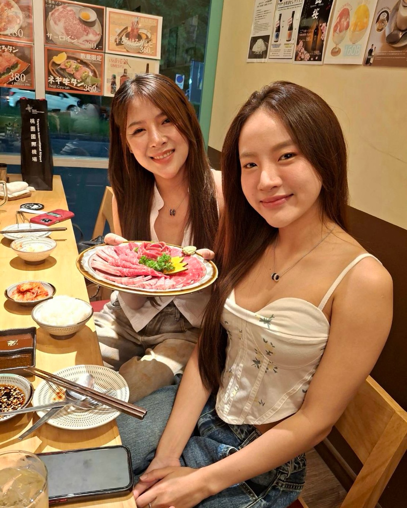 ขอขอบพระคุณเป็นอย่างยิ่งที่มาใช้บริการค่ะ 🥰✨️
📍Onnut Plaza
⏰11:30-22:00
☎0654722730
LINE @100hlgjm