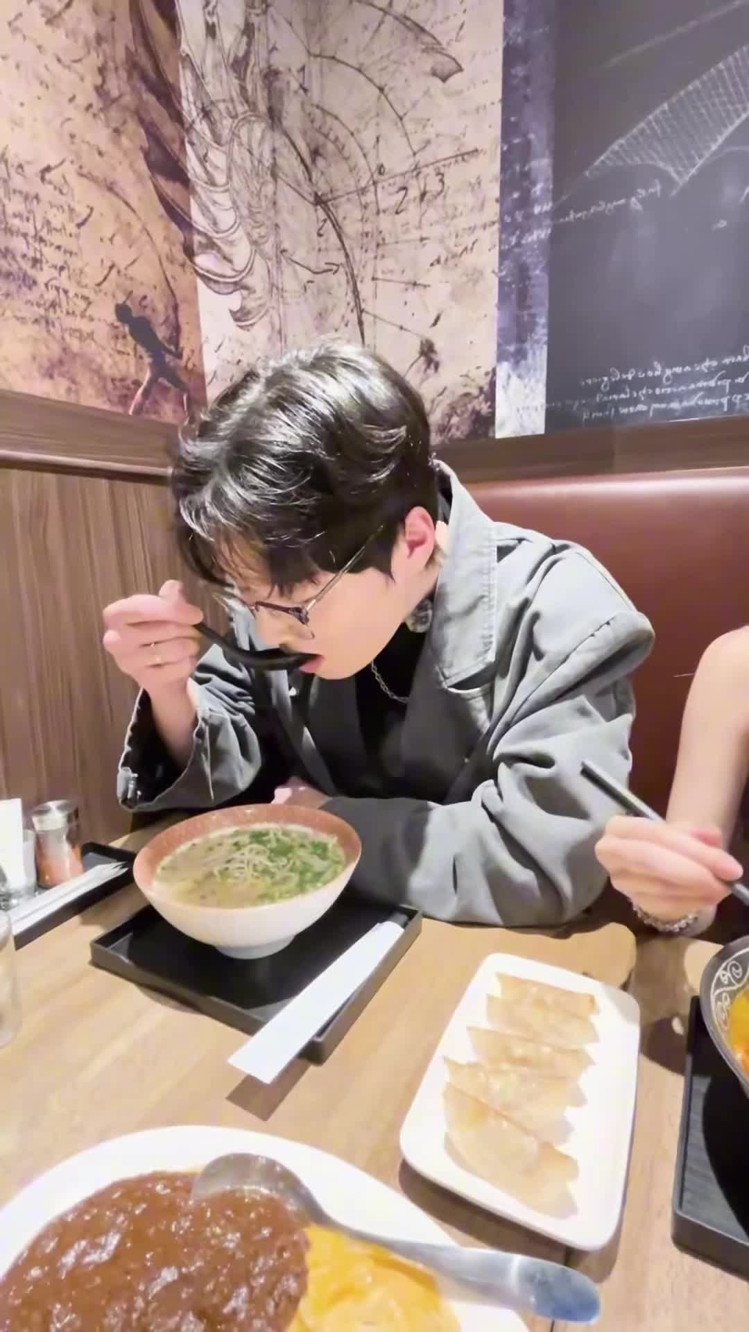 First time? Not the last.
Once you try, you’ll be back. 

#tonglor #ramenbkk #bangkokramen #ramenmentomi