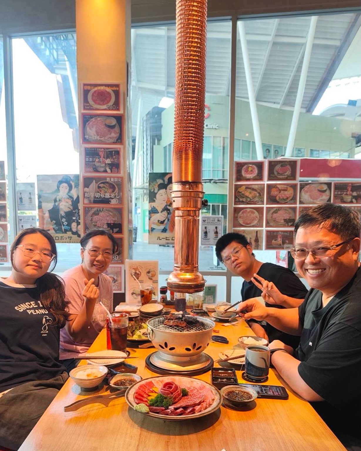 ขอขอบพระคุณเป็นอย่างยิ่งที่มาใช้บริการค่ะ 🍖🍚
📍Onnut Plaza
⏰11:30-22:00
☎0654722730
LINE @100hlgjm