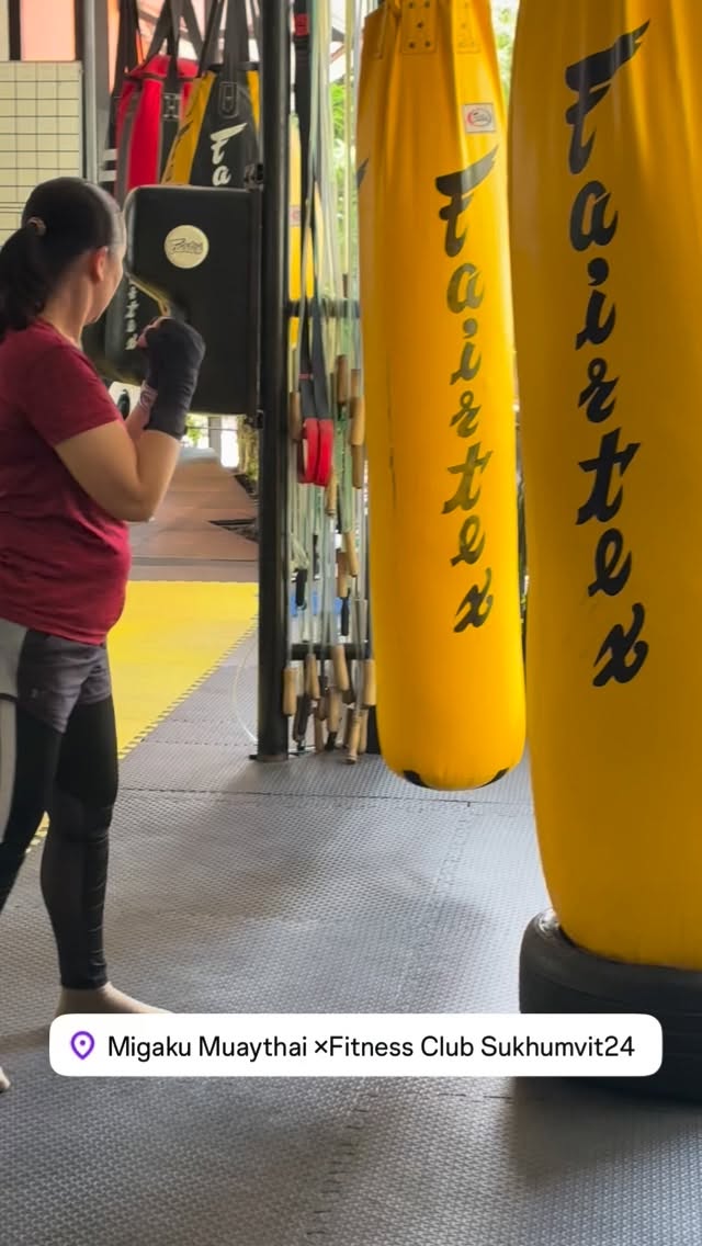 เข้าระยะ
เพื่อใช้ศอกให้ถึงครับ

มวยไทยต้องอาศัยการฝึกทุกวัน
ใครก็สามารถทำได้ครับ
มาฝึกด้วยกันที่ Migaku Gym ครับ

Close the distance.
Get into elbow range.

Muay Thai is built day by day.
Anyone can do it.
Come train at Migaku Gym.

#muaythai #มวยไทย #ฟิตเนส #ออกกำลังกาย #thaiboxing