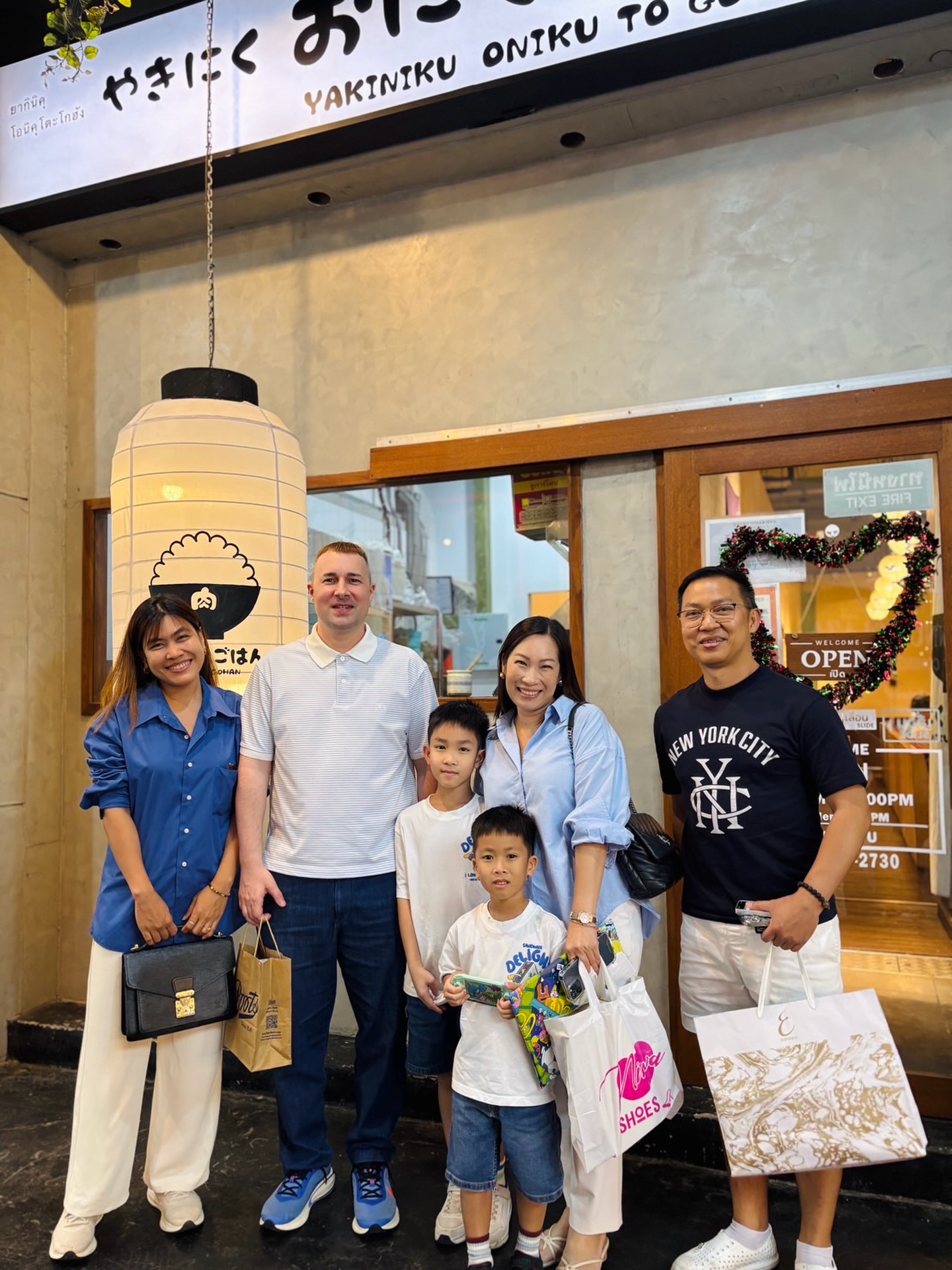 ขอขอบพระคุณเป็นอย่างยิ่งที่มาใช้บริการค่ะ 🫶🥰
📍Onnut Plaza
⏰11:30-22:00
☎0654722730
LINE @100hlgjm