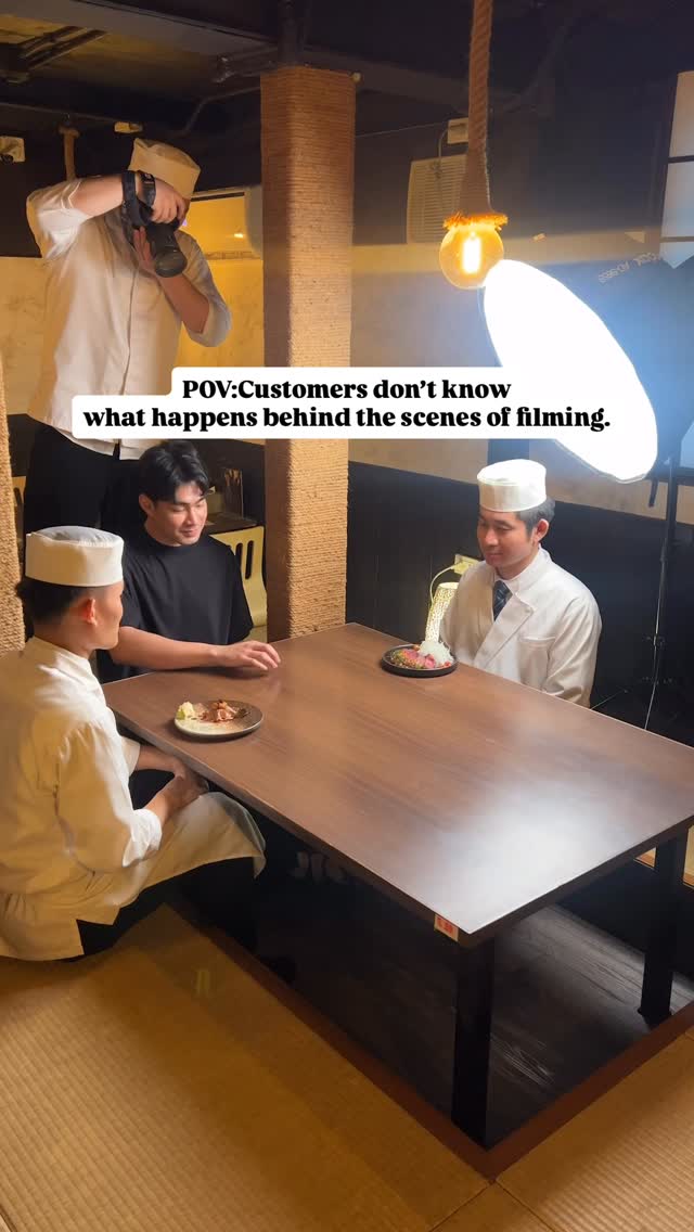 Customers don’t know what happens behind the scenes of filming🎥

#japaneserestaurant #bangkok #nana