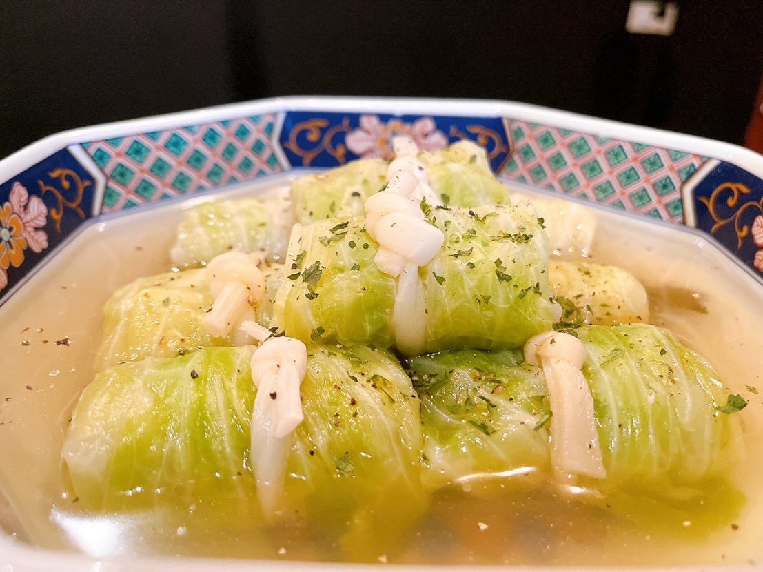 お休みありがとうございました😊
リフレッシュ完了！
本日より再開いたしますー
皆様のご来店お待ちしております♪

おひとりさま大歓迎！
カウンター席大人気

おばんざい、鉄板焼きメニュー
二階テーブル席、三階個室完備
一階カウンター席でもオーダー可能です

黒兵衛では
各種ご宴会のご予約承ります♪
コース1,000バーツ〜
飲み放題 300バーツor 400バーツ

二階テーブル席
三階9名様までの小宴会用個室ございます。

よろしくお願いします♪
4月もHappy hour 開催中です
17:00〜19:30

キリンビール大瓶　120B
ウィスキーハイボール　80B

Happy hour in  April❗️
17:00〜19:30
Kirin Beer Big Bottle 120B
Whisky Hi-ball 80B

#バンコク創作料理居酒屋 #バンコク日本料理店 #バンコク小料理屋 #バンコクおひとりさま #バンコク1人飲み プラカノン バンコク日本人女性スタッフ常駐 バンコクおかみさん バンコクお好み焼き屋 バンコク鉄板焼き  バンコクおばんざい  japanesefood bangkok phrakhanong japaneserestaurant reopen happyhour obanzai bangkokokonomiyaki bangkokteppanyaki