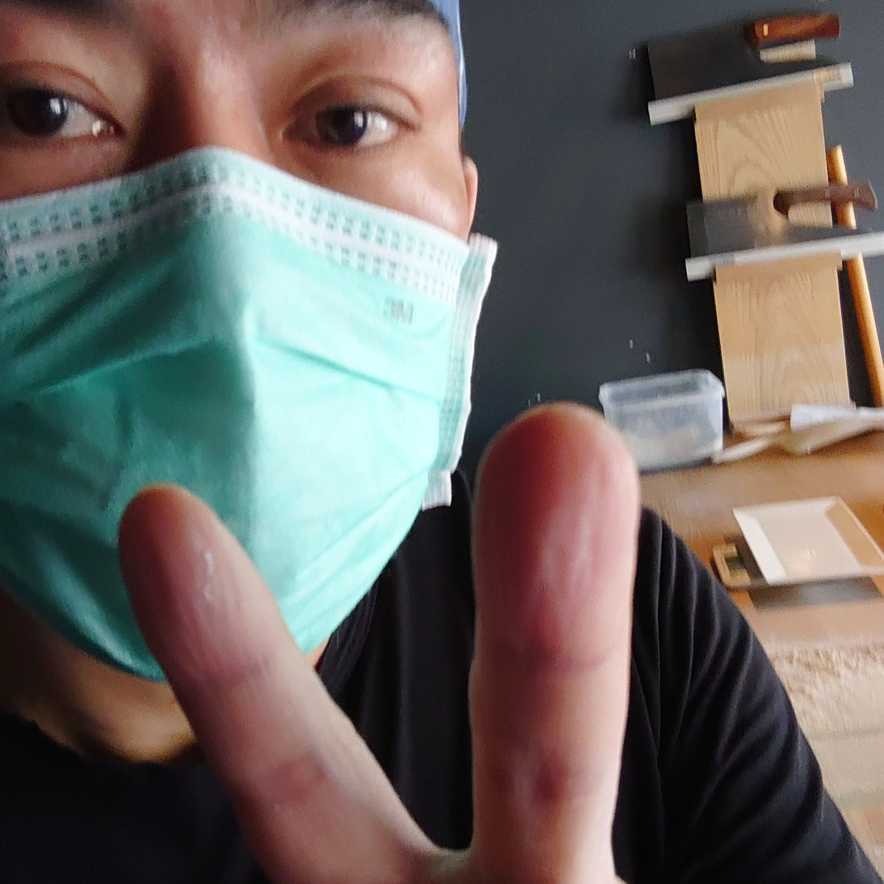 ソンクラン中はお店に外籠りが正解だと思う中の人、KaneHisaです

ソンクラン水掛け祭りの狂乱も終わり、ただただひたすら暑い今日この頃
やっぱりこんな日には蕎麦を手繰る、と言うのが良いと思うのです
暑い時に冷たいお蕎麦でカラダを冷ますも良し
あえて熱い蕎麦で汗をかくも良し

今日も今日とて17時から営業です

#KaneHisa
#手打ち蕎麦 
#bangkok 
#โซบะ