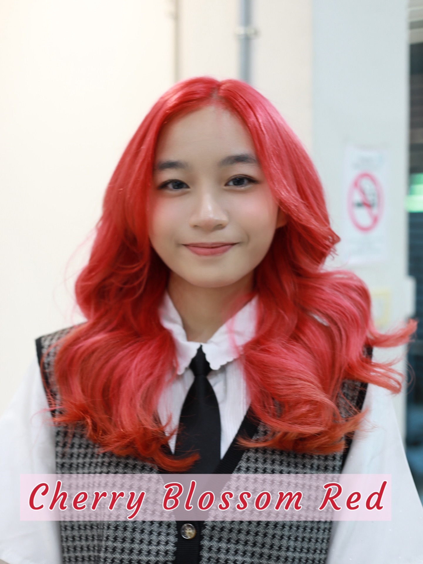 Cherry Blossom Red 

By stylist : FAH

We use High quality products from Japan 

🚘 ฟรีที่จอดรถ
👇🏻
Booking : 📕
Line oa @cyanbkk
Tel. 020092616
  0622922841
Open hours :⏰
Everyday 9.30-18.30 น.

#hairsalonbangkok  #hairsalon #japanesesalon #japanesehair #tokyohair
japanesehaircolor ashhair beigehair
haircolor bangkoksalon ร้านทำผมสไตล์ญี่ปุ่น
hairtransformation ร้านทำผมทองหล่อ

バンコク美容室  トンロー美容室  日本人美容師 透明感カラー
アッシュカラー ベージュカラー 外国人風カラー ThonglorSalon bangkokjapanesesalon