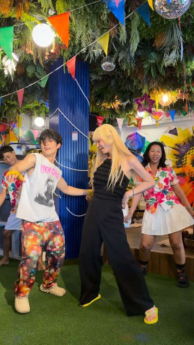 BRADBURY・ブラッドバリー/世界一うるさいマッサージ