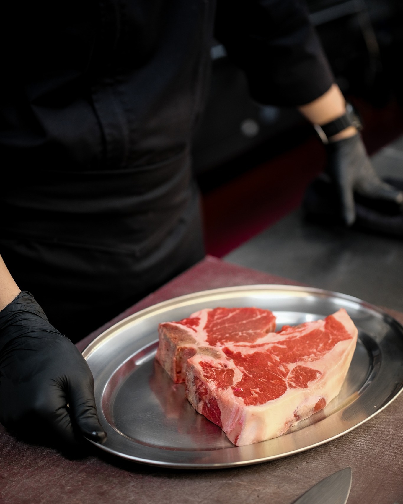 Only the top 2%.
​
Did you know that USDA Prime is a certification reserved for 2% of all American beef? At Wolfgang’s Steakhouse Thailand, we accept nothing less. This rating guarantees the highest level of marbling, ensuring every bite is rich, tender, and intensely flavorful. Experience the elite standard of New York dining at One Bangkok.
​
━━━━━
For Reservation:
064-567-2929
LINE ID: wg.reservation
reservation@wolfgangssteakhouse.th
━━━━━
Wolfgang's Steakhouse Bangkok
3rd Floor, The Storeys at One Bangkok
Hours:
Monday - Sunday from 11:30 AM – 11:30 PM (Last order 10:30 PM)
Lunch: 11:30 AM – 3:30 PM (Last order 3:00 PM)
​
#WolfgangsSteakhouseThailand #OneBangkok #BangkokDining #USDAPrime