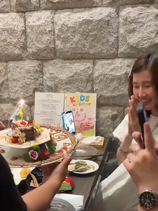 สุขสันต์วันเกิดนะคะ✨️🎉
ขอขอบพระคุณจากใจที่มาใช้บริการร้านของเราในวันพิเศษแบบนี้ค่ะ
ขอให้เป็นปีที่ยอดเยี่ยมและเต็มไปด้วยความสุขนะคะ💖