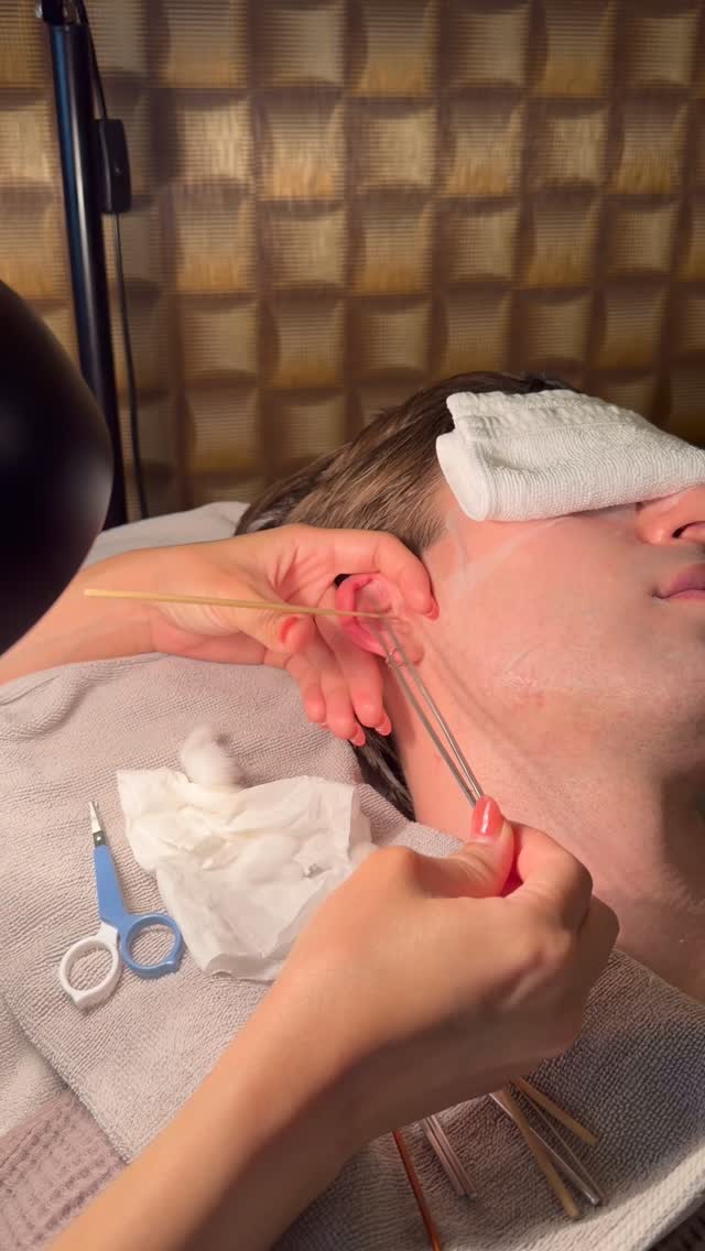 Experience the comfort of professional ear cleaning💕

You can make a reservation at here👇
☎️ 02 124 5246
DM (X or FACEBOOK)
WhatsApp +66 98 925 5888
Line  lin.ee/YOE9biR

#bodycareworks #relaxing #สปาเวียดนาม