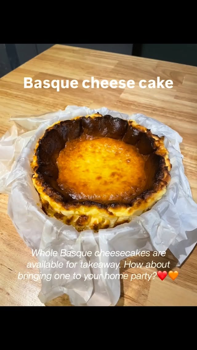 🥘

Hola！

Whole Basque cheesecakes are available for takeaway. How about bringing one to your home party?
A whole cake has 1,200 Thb, and one slice has 180 Thb.

Tapas are available for takeout as well. 
Wishing you a wonderful weekend, and we look forward to welcoming you.

Muchas gracias 🥘

#tapas 
#japolocobkk 
#ハポロコ
#japoloco 
#spanishbar