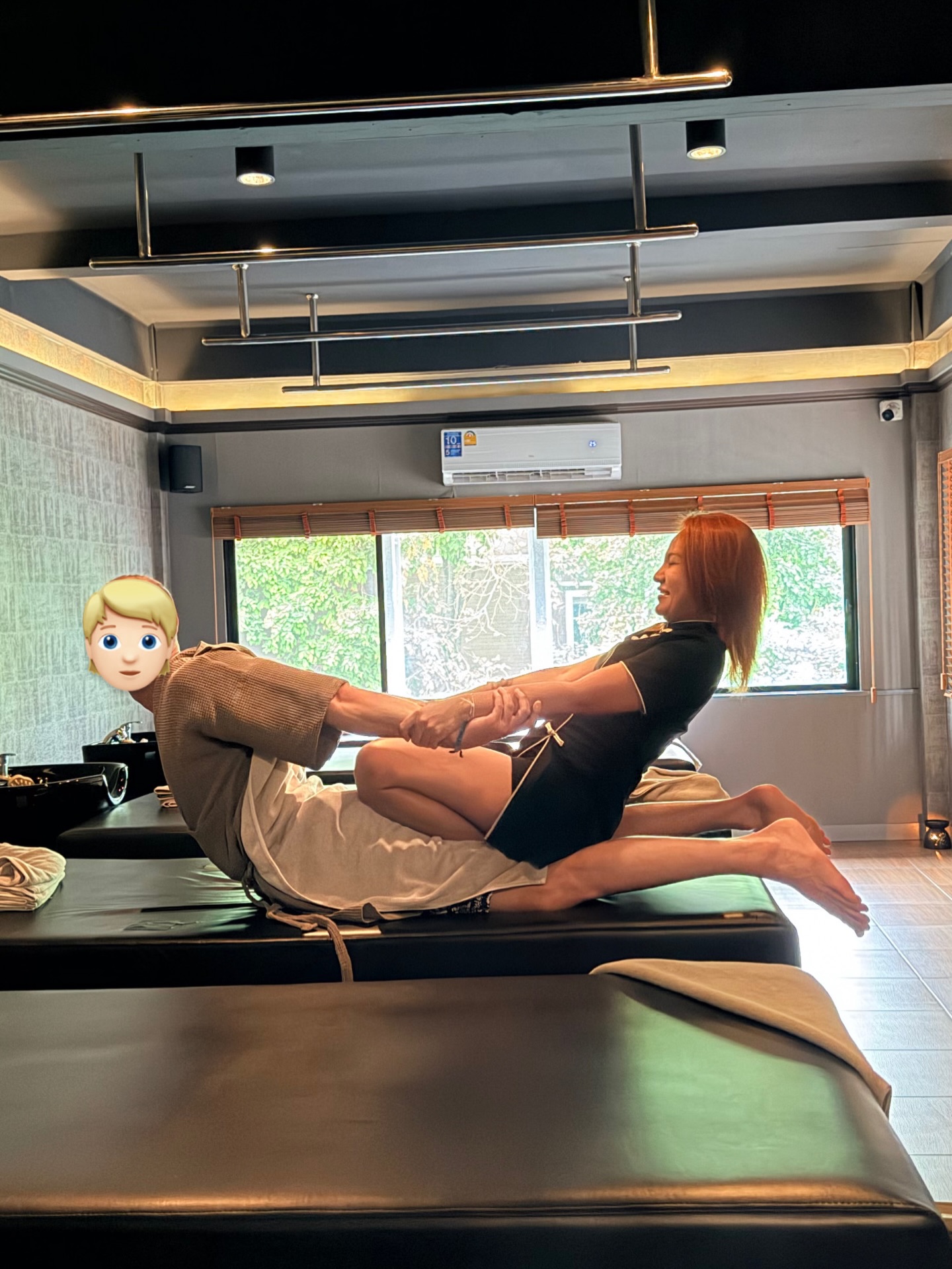Would you like to try this massage ?💆

You can make a reservation at here👇
☎️ 02 124 5246
DM (X or FACEBOOK)
WhatsApp +66 98 925 5888
Line  lin.ee/YOE9biR

#bodycareworks #relaxing