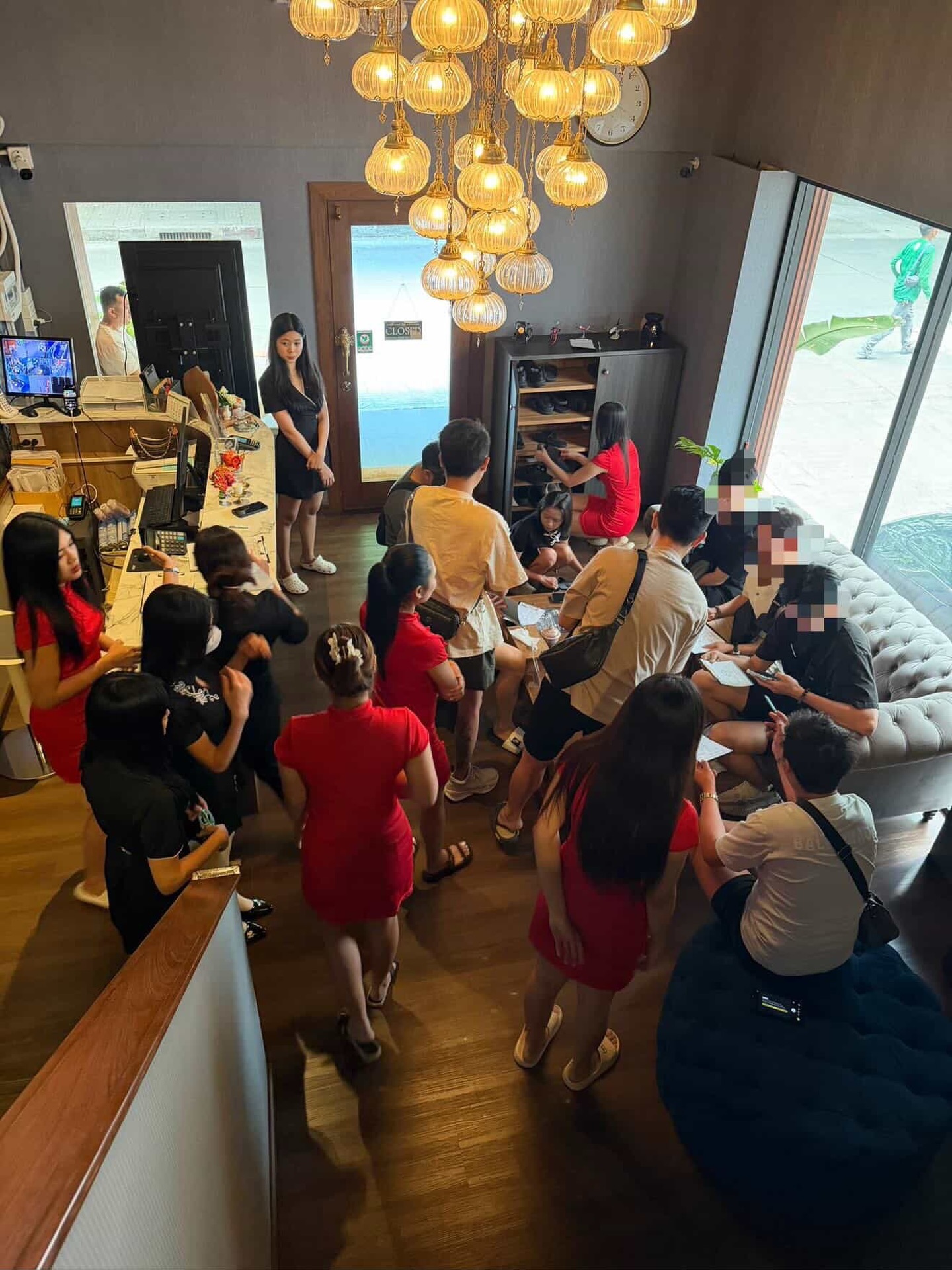 Our shop on Sunday !✨
Thank you so much everyone 🙏

You can make a reservation at here👇
☎️ 02 124 5246
DM (X or FACEBOOK)
WhatsApp +66 98 925 5888
Line  lin.ee/YOE9biR