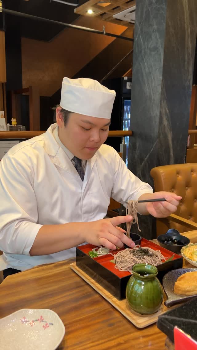 What a pity… I’ll share my soba with you.

#japanesefood #bkk