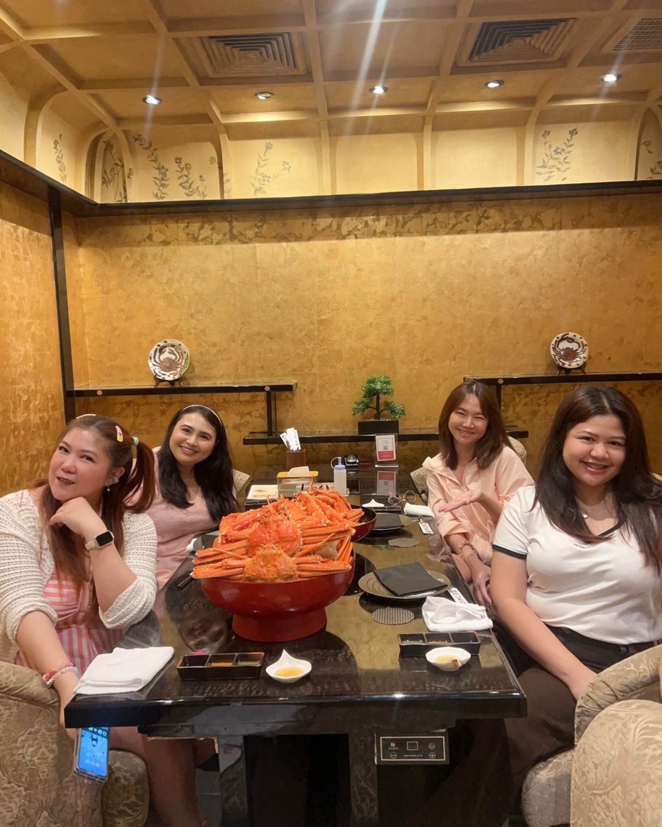 ご来店誠にありがとうございます✨️🌸
📍Kanitengoku Asok Sukhumvit23
☎0800743032
LINE @080vecfn
Whats App +66 80 074 3032
📅Monday - Thursday, Saturday - Sunday ⏰11:30 AM - 10:30 PM
📅Friday
⏰3:00 PM - 10:30 PM