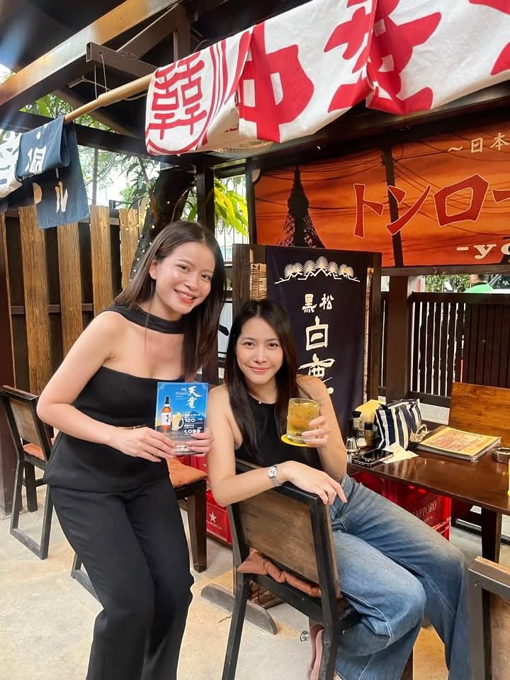 TENJAKU WHISKY EVENT 🥃🔥

15-16 MAY
@ Thonglor Yokocho

Japanese whisky.
Japanese izakaya atmosphere.
Good music, good vibes, and highballs all night 🇯🇵🍻

Come enjoy TENJAKU WHISKY
at Thonglor Yokocho.

โปรโมชั่นพิเศษ 2 วันเท่านั้นครับ✨

📍Thonglor Yokocho
สุขุมวิท55 トンローSoi11

#ThonglorYokocho
#TenjakuWhisky
#Highball
#BangkokNightlife
#ThonglorBars