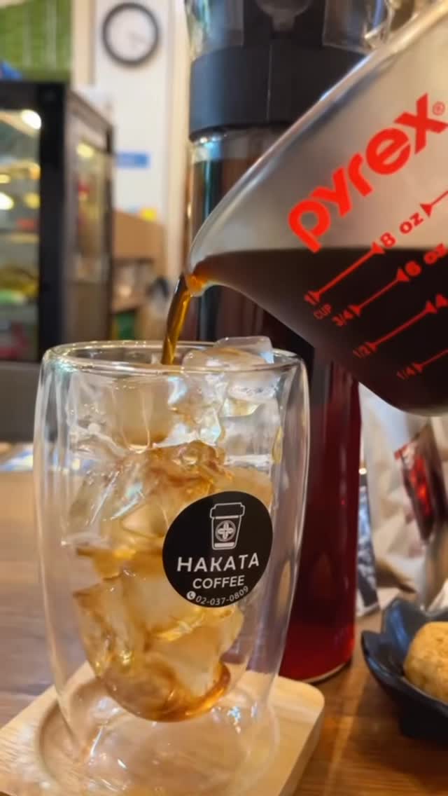 ☕️☕️จากเมล็ด → คั่ว > บด → สกัด → แก้วโปรด
ทุกขั้นตอนตั้งใจ เพื่อรสชาติที่ดีที่สุด☕️☕️
豆から一杯まで、心を込めて。
#กาแฟคั่วสด #CraftCoffee🇯🇵🇯🇵☕️
#กาแฟดีบอกต่อ #คาเฟ่น่านั่ง
#CafeHopping BangkokCaf