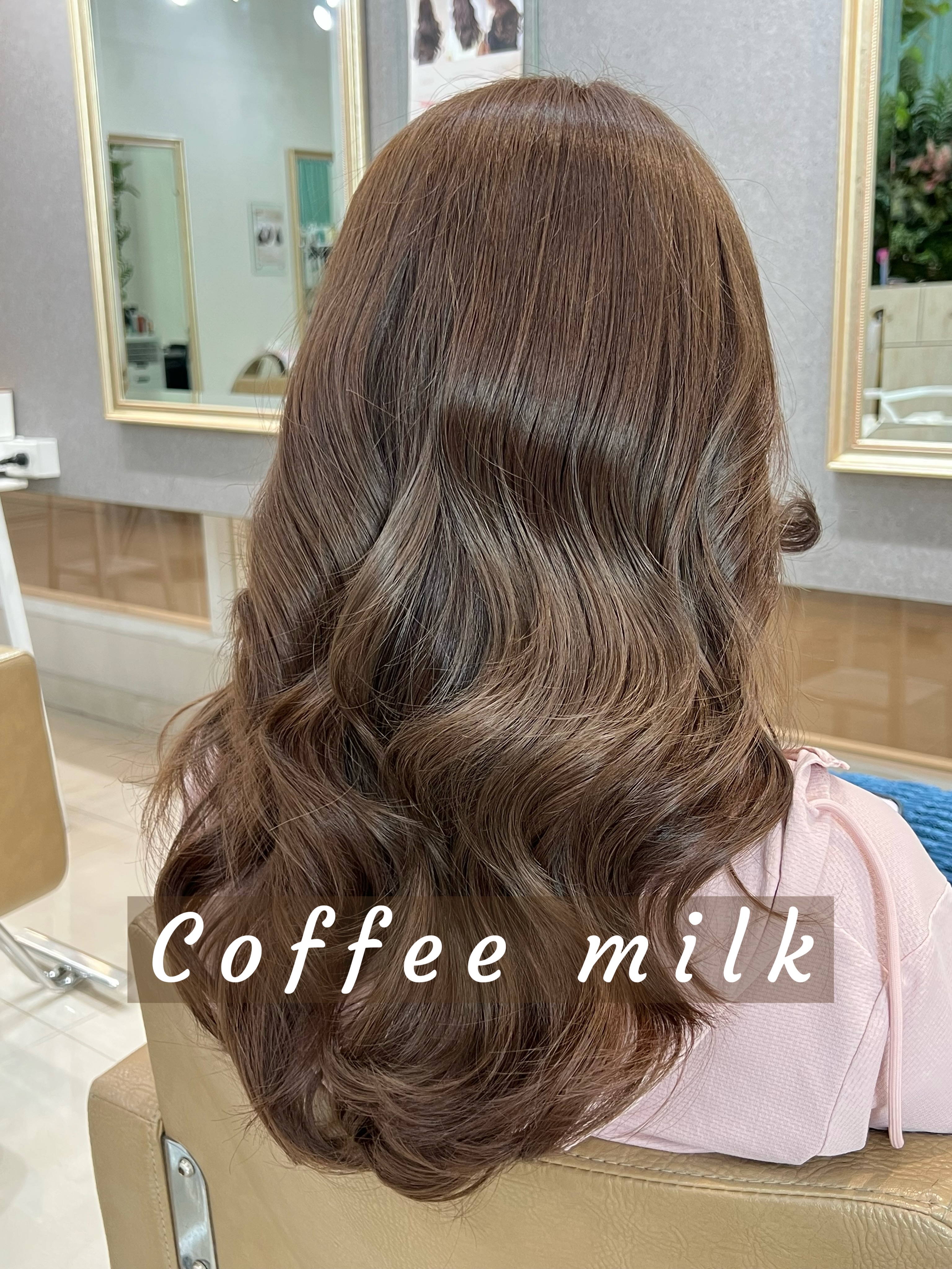 coffee milk
By stylist : FAH

We use High quality products from Japan 

🚘 ฟรีที่จอดรถ
👇🏻
Booking : 📕
Line oa @cyanbkk
Tel. 020092616
  0622922841
Open hours :⏰
Everyday 9.30-18.30 น.

#hairsalonbangkok  #hairsalon #japanesesalon #japanesehair #tokyohair
japanesehaircolor ashhair beigehair
haircolor bangkoksalon ร้านทำผมสไตล์ญี่ปุ่น
hairtransformation ร้านทำผมทองหล่อ

バンコク美容室  トンロー美容室  日本人美容師 透明感カラー
アッシュカラー ベージュカラー 外国人風カラー ThonglorSalon bangkokjapanesesalon