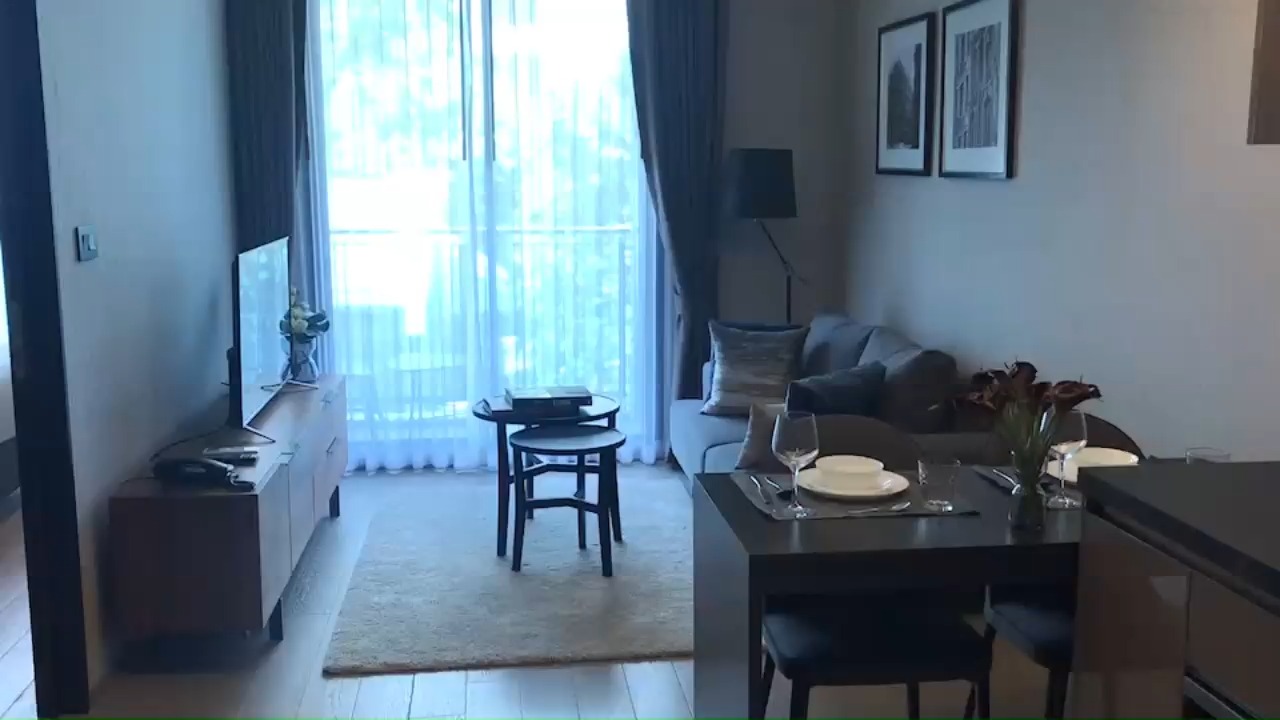 理想の住まいをお探しですか？🏡

ウォルトンスイーツの50㎡、1ベッドルームをご紹介します。フジスーパー3号店から歩いてすぐの便利な立地！室内はスタイリッシュで現代的なデザインが特徴です。キッチンは使いやすく設計され、洋服の収納スペースもたっぷり🧺

さらに、リラックスしたいときは建物の屋上へ。プールで泳ぎながら、ジムで汗を流し、健康的な生活をサポートする環境が整っています🏋️‍♀️1階の素敵なコーヒーショップも魅力的。近くには病院やスーパーが揃っているので、日常生活に非常に便利です！

フィットネスを楽しむ方には、近くの有料会員制スポーツジムがお待ちしています。健康志向の皆様にぴったりの場所です✨

気になる方は、お気軽にお問い合わせくださいませ😊

Are you looking for your ideal home? 🏡

Let us introduce you to a 50㎡, 1-bedroom unit at Walton Suites. It’s conveniently located just a short walk from Fuji Supermarket No. 3! The interior features a stylish and modern design. The kitchen is designed for ease of use, and there’s plenty of space to store your clothes🧺

Furthermore, when you want to relax, head to the building’s rooftop. Swim in the pool, work up a sweat in the gym, and enjoy an environment that supports a healthy lifestyle🏋️‍♀️ The charming coffee shop on the first floor is another highlight. With hospitals and supermarkets nearby, daily life is extremely convenient!

For those who enjoy fitness, there is a paid membership sports gym nearby waiting for you. It’s the perfect place for anyone with a health-conscious lifestyle✨

If you’re interested, please feel free to contact us😊

正在寻找理想的住宅吗？🏡

为您推荐沃尔顿套房50㎡、一居室。距离富士超市3号店步行即到，地理位置便利！室内以时尚且现代的设计为特色。厨房设计方便实用，衣物收纳空间也非常充足🧺

此外，想要放松的时候可以前往大楼的屋顶。在游泳池畅游，在健身房挥汗如雨，这里为您的健康生活提供了完备的设施🏋️‍♀️一楼还有一家很棒的咖啡馆也非常有魅力。附近有医院和超市，日常生活十分便利！

喜爱健身的朋友，附近还有付费会员制的运动健身馆等待您的光临。是注重健康人士的理想之选✨

如果您感兴趣，欢迎随时咨询😊

#ウォルトンスイーツ
#モダンインテリア
#便利な立地
#アクティブライフスタイル
#紅樹株式会社