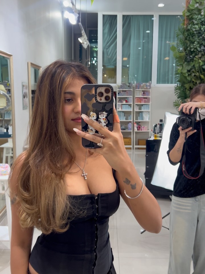 Stylish : SAI
Service : Balayage
Color : Mushroom Browns 🍄‍🟫

Japanese Hair Salon in Bangkok
Japanese Layer & Hair Color Specialist
571+ Reviews ★4.8

#koreanlayer #koreanbangs #facelayer #milkteabeige 
#cyanhairglam hairsalonbangkok hairsalon japanesesalon ร้านทำผมทองหล่อ  layeredcuts 
bangkokjapanesesalon

We are ensuring best quality by using products from Japan.

🚘 ฟรีที่จอดรถ
👇🏻
Booking : 📕
Line oa @cyanbkk
Tel. 020092616
  0622922841
Open hours :⏰
Everyday 9.30-18.30 น.
Located in Thonglor Soi 11, Bangkok.
