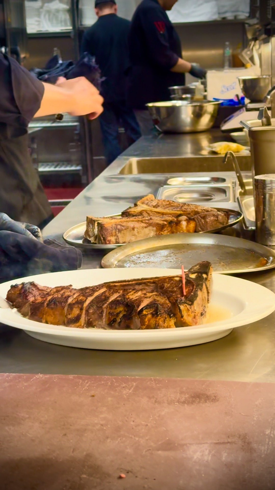 The soundtrack of success. 
​
There is no sound like the Wolfgang’s Sizzle. Our plates come out at 800 - 900°C to ensure your dry-aged steak is enjoyed exactly as intended. Sensory luxury that stands the test of time.
​
━━━━━
For Reservation:
064-567-2929
LINE ID: wg.reservation
reservation@wolfgangssteakhouse.th
━━━━━
Wolfgang's Steakhouse Bangkok
3rd Floor, The Storeys at One Bangkok
Hours:
Monday - Sunday from 11:30 AM – 11:30 PM (Last order 10:30 PM)
Lunch: 11:30 AM – 3:30 PM (Last order 3:00 PM)
​
#WolfgangsSteakhouseThailand #OneBangkok #BangkokDining #USDAPrime