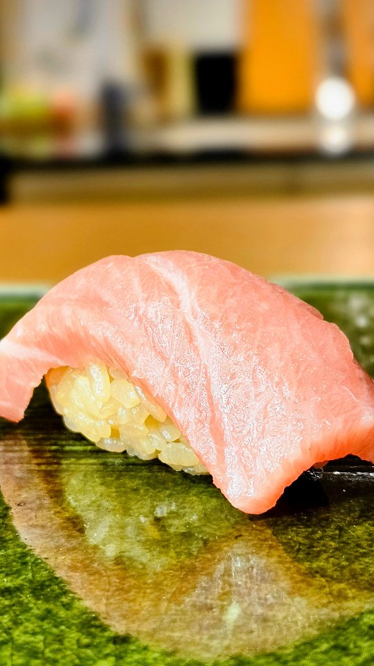 【A special course for Summer in Japan...!!】
▷▶︎▷LINE→@sushimisakinobu▶▷

さて6月も残すところ後1週間!!
ワールドカップも始まり皆様いかがお過ごしでしょうか?

本格的に夏に向けて美味しい食材が
揃ってきています!!

来月にはついにシグネーチャーの
とうもろこしのお料理が…！

拘ったおつまみはもちろん
鮨にも全て繊細な仕事を施しご提供しております！

是非とも日本の本物の寿司をご堪能くださいませ！

なお
貸切やケータリング、
月曜日の営業にもご対応させていただきますので
お気軽にご連絡くださいませ！

Location: 
50 GMM Grammy PLACE, Sukhumvit 21 Rd. (Asoke), Khlongtoeinuea,Wattana, Bangkok 10110, Thailand

Sushi Misaki Nobu (GMM grammy place BF1)
chef 【NOBU】

Reservation: 
Sushi Misaki Nobu/062-495-2386

Dine-in time: 
12:00-lunch time open
17:00-dinner time open
※anytime customer choose reservation time
close 22:00
close every Monday

menu:
1.standard course 4000THB
2.special course 6000THB
3.Premium course 8000THB

#sushimisaki
#sushimisakinobu
#鮨みさき
#鮨みさき伸
#バンコク
おまかせ
Bangkok
omakase
sushi
鮨
寿司
タイ
Thailand
デート
接待