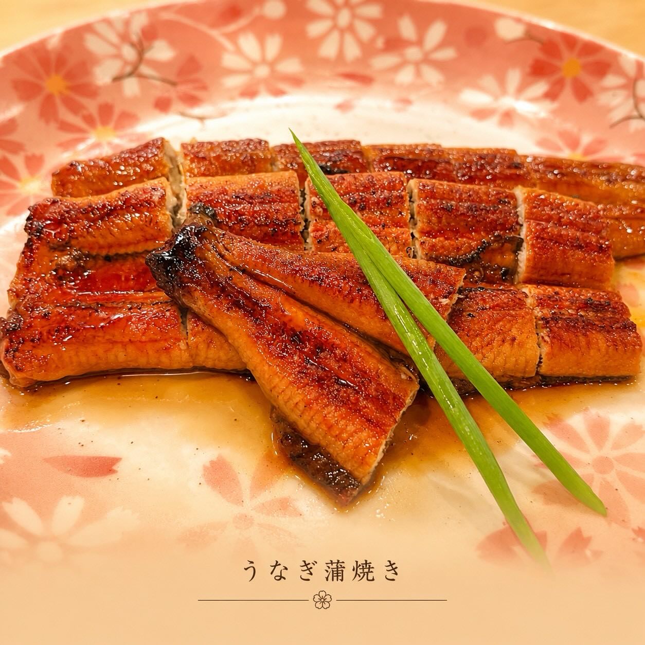 毎日、暑いムシムシな日が続いています💦
うなぎにトンテキ食ってスタミナつけて
今週を乗り切りましょー
皆様のご来店お待ちしてます♪

おひとりさま大歓迎！
カウンター席大人気

おばんざい、鉄板焼きメニュー
二階テーブル席、三階個室完備
一階カウンター席でもオーダー可能です

黒兵衛では
各種ご宴会のご予約承ります♪
コース1,000バーツ〜
飲み放題 300バーツor 400バーツ

二階テーブル席
三階9名様までの小宴会用個室ございます。

よろしくお願いします♪
6月もHappy hour 開催中です
17:00〜19:30

キリンビール大瓶　120B
ウィスキーハイボール　80B

Happy hour in  June❗️
17:00〜19:30
Kirin Beer Big Bottle 120B
Whisky Hi-ball 80B

#バンコク創作料理居酒屋 #バンコク日本料理店 #バンコク小料理屋 #バンコクおひとりさま #バンコク1人飲み プラカノン バンコク日本人女性スタッフ常駐 バンコクおかみさん バンコクお好み焼き屋 バンコク鉄板焼き  バンコクおばんざい  japanesefood bangkok phrakhanong japaneserestaurant reopen happyhour obanzai bangkokokonomiyaki bangkokteppanyaki