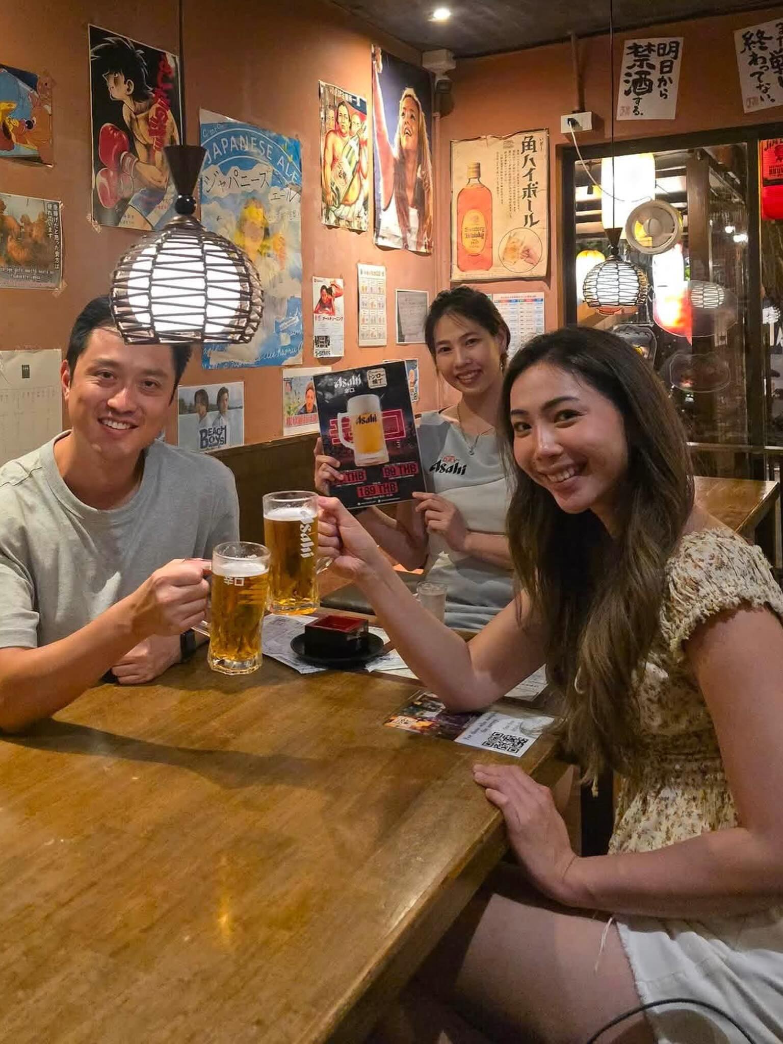 ASAHI好き集合！

🍺 ASAHI Beer Promotion – 3 Days Only‼️

今日から3日間、
トンロー横丁がASAHIで盛り上がります！

17:00〜19:00は
🔥Buy 1 Get 2 FREE🔥

19:00以降もプロモーション価格でご提供！

外席ではさらに嬉しい特典も🍻

この3日間だけの限定イベントです！
ぜひ遊びに来てください✨

#トンロー横丁 #バンコク居酒屋 #アサヒビール #ハッピーアワー #バンコクグルメ