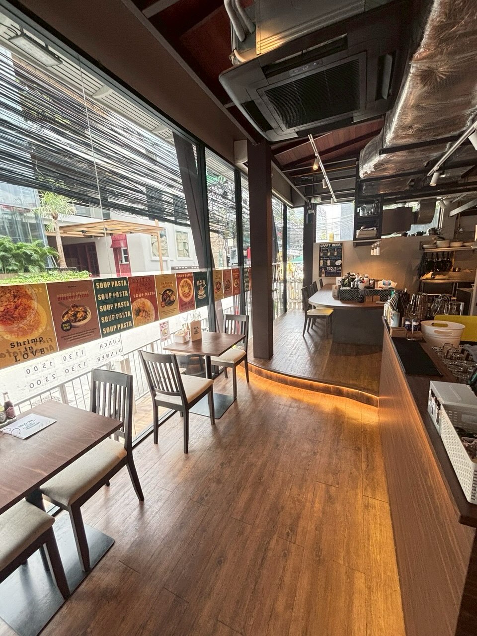 Thonglor Rumba