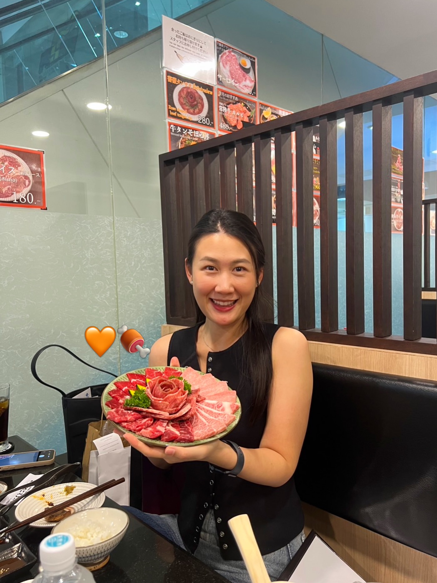 ご来店ありがとうございます🥰🫶
⁡
何を頼んだらいいのか分からない方はとりあえず盛り合わせを頼めば間違いない❣️🍖
⁡
お肉はスタッフがお焼きすることも可能です✨️
お気軽にお申し付けくださいませ。

📍Jasmine City building 
11:30 AM - 2:00 AM
(Last Order : 1:30 AM)
☎️0635890294