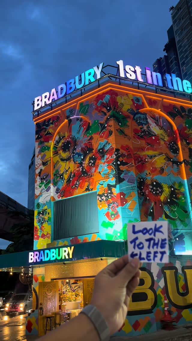​“Look to the left...” 👈👀✨

​Follow the signs on the street, and you’ll discover the most vibrant paradise in Bangkok! 🎨🚪

Are you ready to see what's waiting inside?

​📍 Bradbury - Soi Sukhumvit 61

⏰ Open Daily 12:00-00:00

​#BRADBURY #bangkoktrip #InstaWorthy #パリピマッサージ #thailandtravel