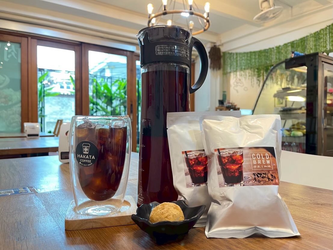 ☕️🍞สั่งกาแฟ พร้อมเซ็ตอาหารเช้า เติมพลังให้เช้า
วันใหม่

☕️ กาแฟหอม ๆ สักแก้ว คู่กับขนมปังปิ้งกรอบนอกนุ่มใน ไข่
ต้มร้อนๆ 🥚🍞✨
เรียบง่าย แต่อร่อยลงตัว...พร้อมเริ่มต้นวันดี ๆ ไป ด้วยกัน

#MorningSet #เซ็ตอาหารเช้า #กาแฟยามเช้า
#อาหารเช้า #HakataCoffee คาเฟ่ CoffeeTime