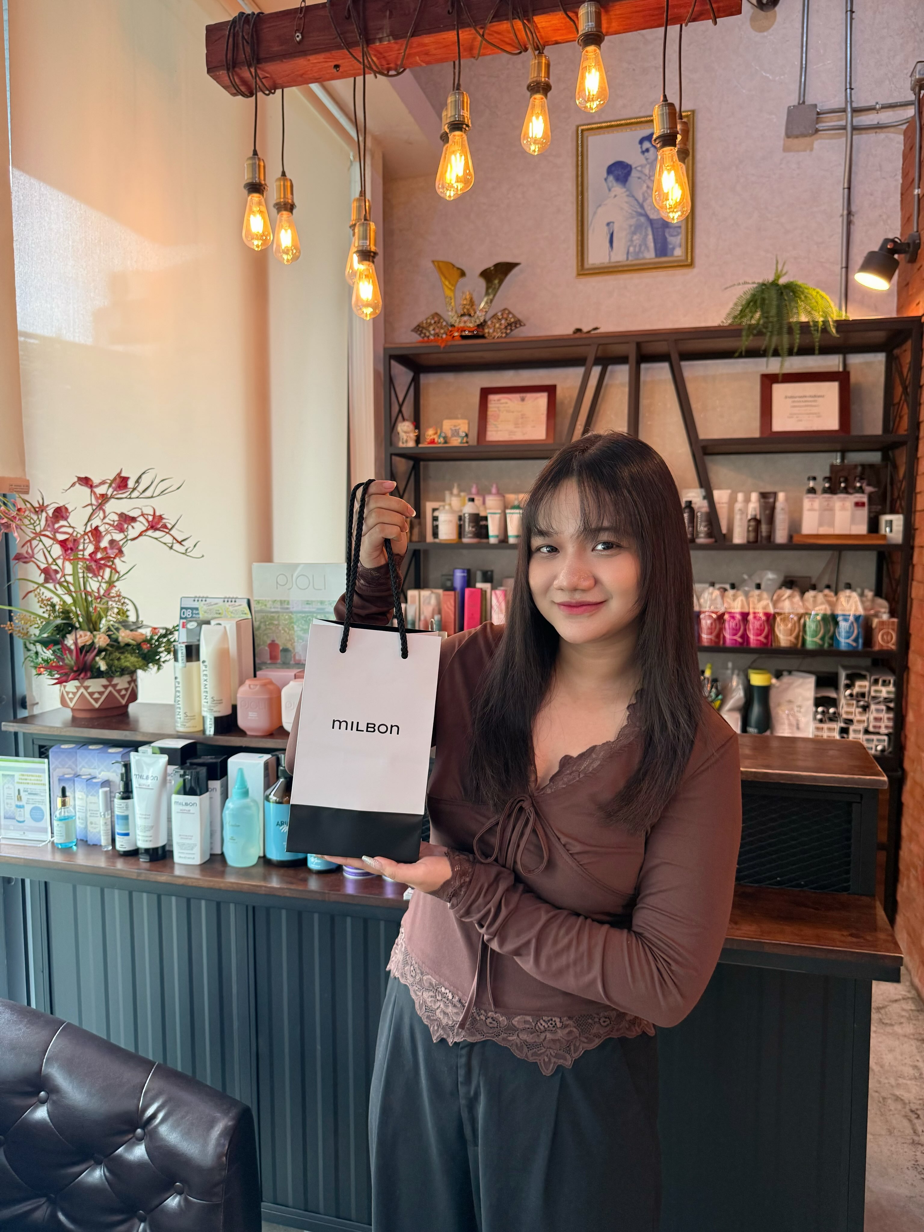 Thank you for choosing ADOR Thonglor🤎

We look forward to seeing you again soon!

#HairAtelierADOR
#ร้านทำผมทองหล่อ #ยืดผมธรรมชาติ 
#バンコク美容室
#バンコクヘアサロン