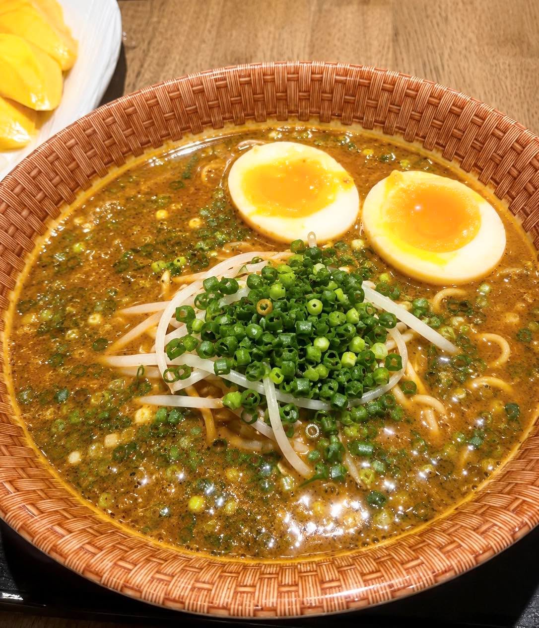 Curry Ramen 🇯🇵
Rich, aromatic, and full of authentic curry flavor. 

Love curry?  Love ramen?
Why choose one when you can have both?

#ramenbkk #bangkokramen #ราเมน #ramen #thonglor