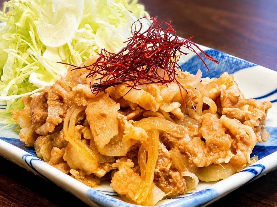 昨夜は沢山のお客様のご来店誠に有難うございました😄
大変活気のある営業させて頂きました
本日も盛り上がってほしい〜
皆様のご来店お待ちしております🙇

おひとりさま大歓迎！
カウンター席大人気

おばんざい、鉄板焼きメニュー
二階テーブル席、三階個室完備
一階カウンター席でもオーダー可能です

黒兵衛では
各種ご宴会のご予約承ります♪
コース1,000バーツ〜
飲み放題 300バーツor 400バーツ

二階テーブル席
三階9名様までの小宴会用個室ございます。

よろしくお願いします♪
8月もHappy hour 開催中です
17:00〜19:30

キリンビール大瓶　120B
ウィスキーハイボール　80B

Happy hour in  August❗️
17:00〜19:30
Kirin Beer Big Bottle 120B
Whisky Hi-ball 80B

#バンコク創作料理居酒屋 #バンコク日本料理店 #バンコク小料理屋 #バンコクおひとりさま #バンコク1人飲み プラカノン バンコク日本人女性スタッフ常駐 バンコクおかみさん バンコクお好み焼き屋 バンコク鉄板焼き  バンコクおばんざい  japanesefood bangkok phrakhanong japaneserestaurant reopen happyhour obanzai bangkokokonomiyaki bangkokteppanyaki