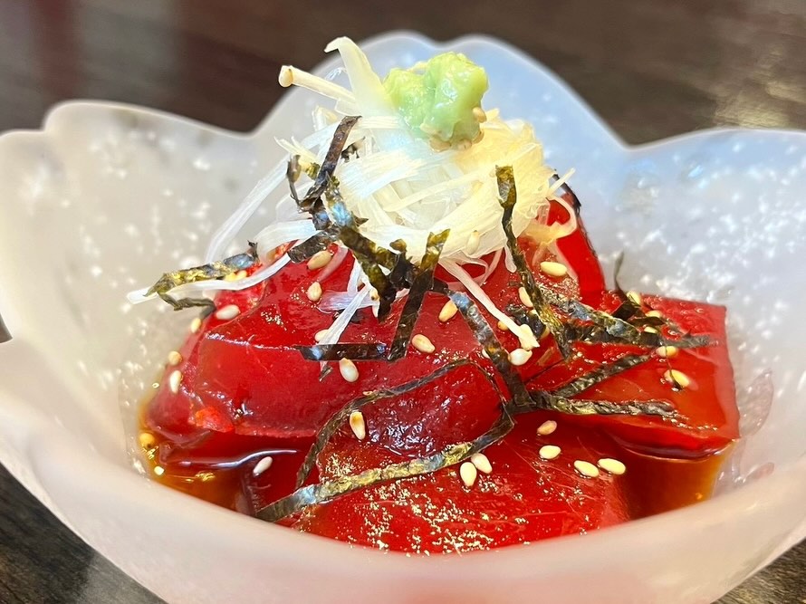 今週も始まりました
よろしくお願いします😄

皆様のご来店お待ちしております🙇

おひとりさま大歓迎！
カウンター席大人気

おばんざい、鉄板焼きメニュー
二階テーブル席、三階個室完備
一階カウンター席でもオーダー可能です

黒兵衛では
各種ご宴会のご予約承ります♪
コース1,000バーツ〜
飲み放題 300バーツor 400バーツ

二階テーブル席
三階9名様までの小宴会用個室ございます。

よろしくお願いします♪
8月もHappy hour 開催中です
17:00〜19:30

キリンビール大瓶　120B
ウィスキーハイボール　80B

Happy hour in  August❗️
17:00〜19:30
Kirin Beer Big Bottle 120B
Whisky Hi-ball 80B

#バンコク創作料理居酒屋 #バンコク日本料理店 #バンコク小料理屋 #バンコクおひとりさま #バンコク1人飲み プラカノン バンコク日本人女性スタッフ常駐 バンコクおかみさん バンコクお好み焼き屋 バンコク鉄板焼き  バンコクおばんざい  japanesefood bangkok phrakhanong japaneserestaurant reopen happyhour obanzai bangkokokonomiyaki bangkokteppanyaki