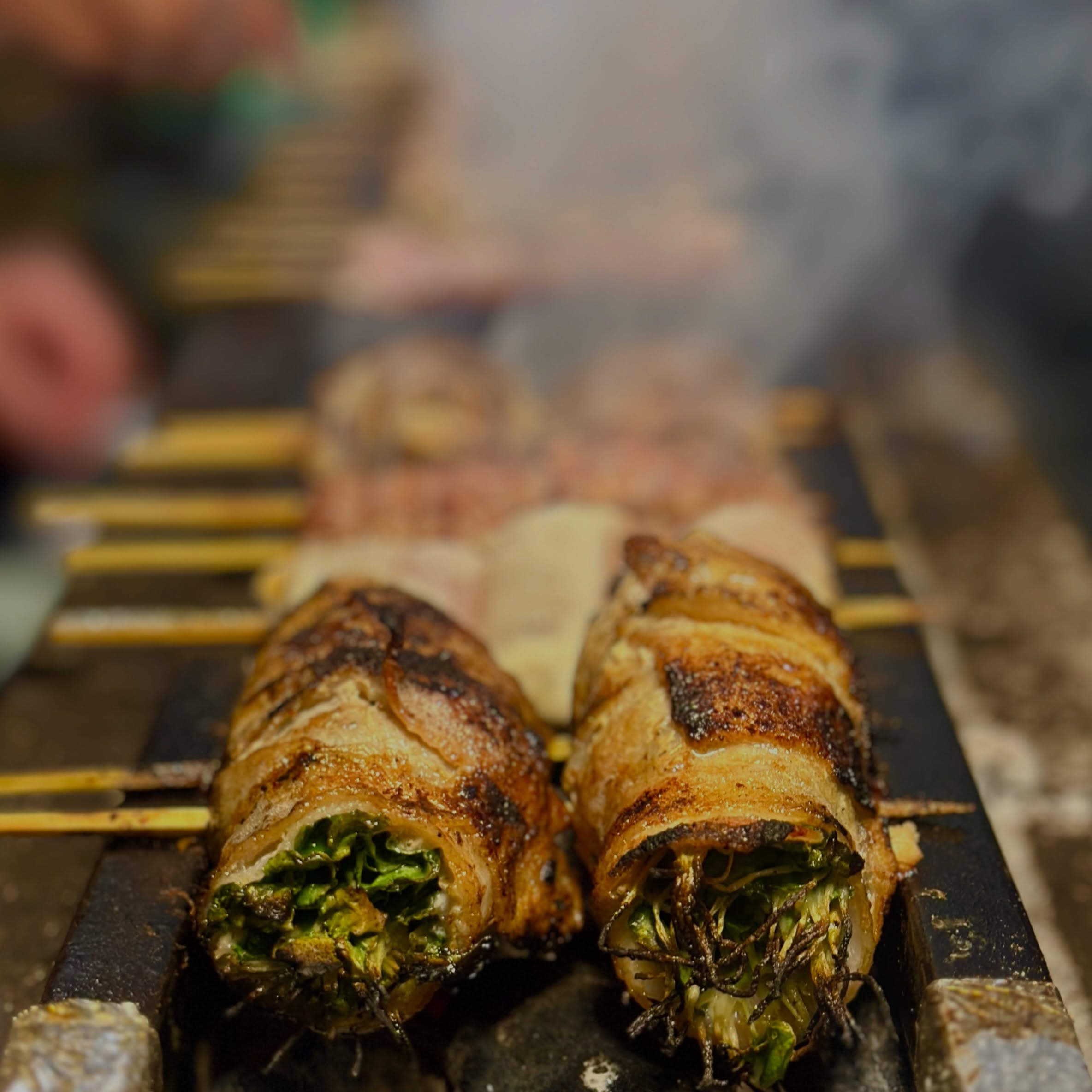 ค่ำคืนนี้ ให้กลิ่นหอมจากเตาถ่านพาคุณมาสัมผัส Yakitori ที่ Shirokane Tori Tama Bangkok

วัตถุดิบคุณภาพดี คัดสรรอย่างพิถีพิถัน
ย่างบนเปลวไฟจนได้ความหอมและรสชาติที่พอดีในทุกคำ

มื้อค่ำเรียบง่าย ที่อยากให้คุณมาสัมผัสด้วยตัวเอง

☎️สามารถจองโต๊ะได้ที่หมายเลข
02-382-0141 หรือ 063-851-6529
(โทรได้ตั้งแต่วันจันทร์-เสาร์ในช่วงเวลา 14:00-22.30 )

⏰เปิดทุกวัน (จันทร์-เสาร์) 17:00 - 23:00 น.
📍Park Lane เอกมัย มีที่จอดรถภายในโครงการ
🚆BTS เอกมัย (ทางออก 1) เดินเพียงไม่กี่นาที

#yakitori #yakitoribangkok #toritamabangkok #bangkokfoodies #ekkamai