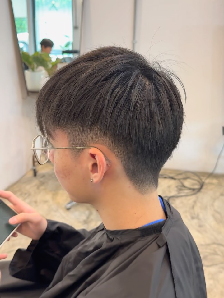 Bleach × 2 time ก็ได้สีที่ชอบแล้ว 🤍✨
ลูกค้าบอกว่า “แค่ฟอกก็ชอบแล้ว ไม่ต้องลงสีค่ะ"

#HairAtelierADOR #ร้านทำผมทองหล่อ