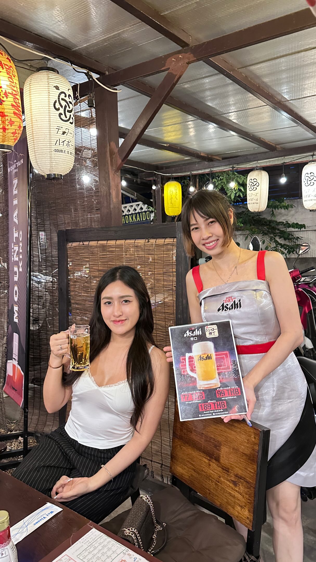 トンロー横丁(Thonglor Yokocho)