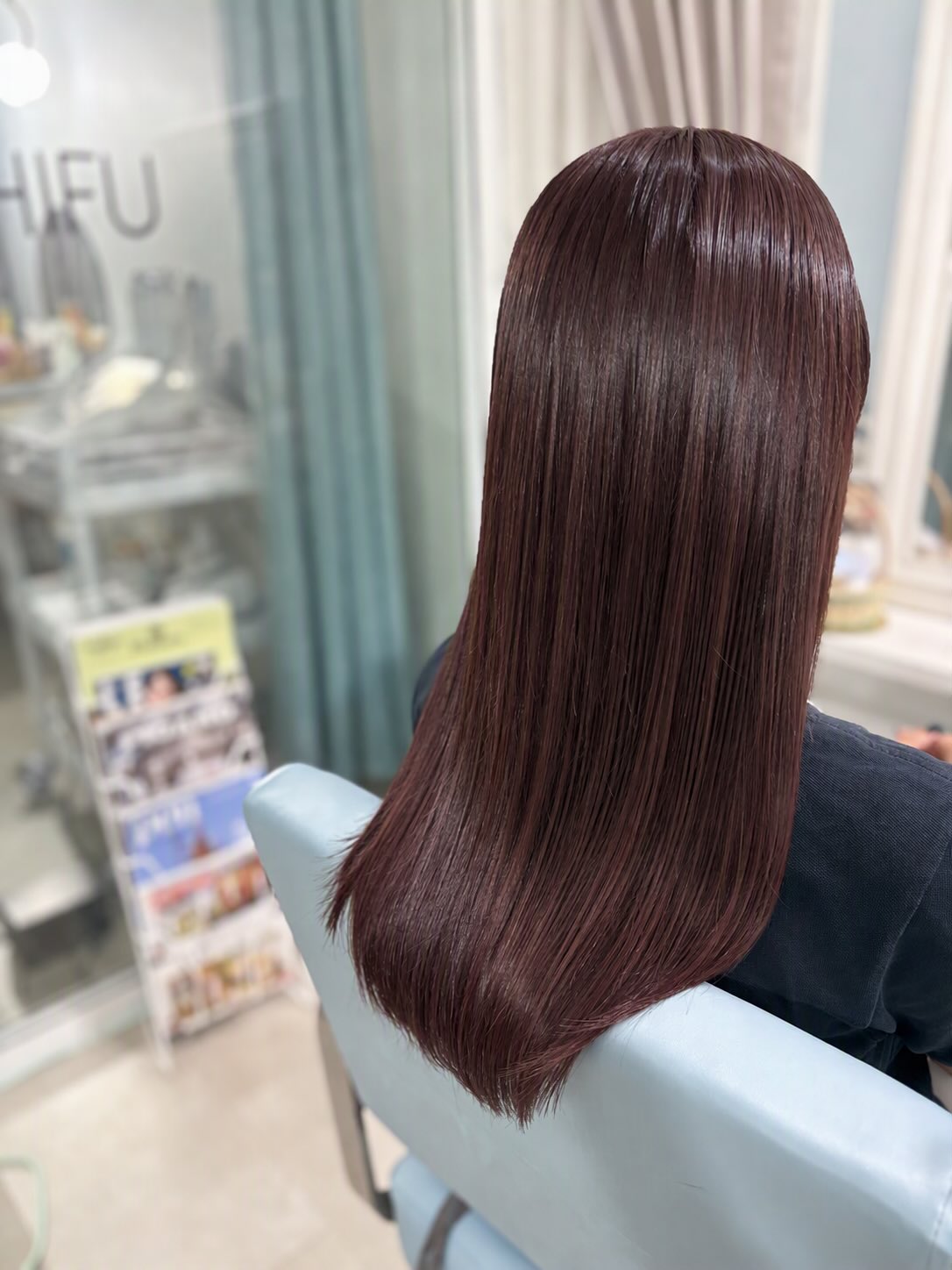 カラープレックストリートメント1500バーツ♪